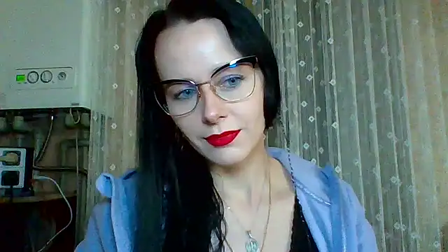 LuminousLady online show from March 20, 5:47 pm