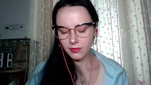 LuminousLady online show from September 15, 7:19 am