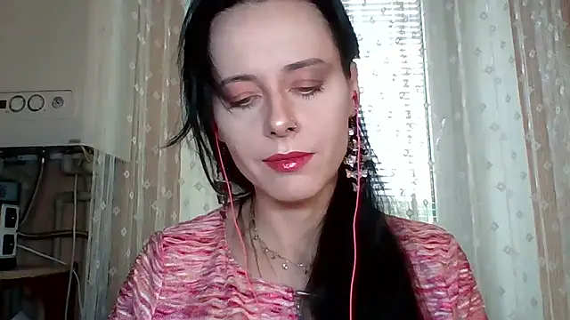 LuminousLady online show from September 19, 2:29 pm