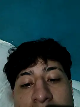 Snapshot of theghoss chatting on February 8, 2:47 am theghoss online show from February 8, 2:47 am