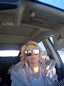 Snapshot of beautifulme23 chatting on February 14, 7:54 pm beautifulme23 online show from February 14, 7:54 pm