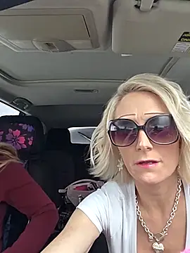 Snapshot of beautifulme23 chatting on January 17, 8:01 pm beautifulme23 online show from January 17, 8:01 pm