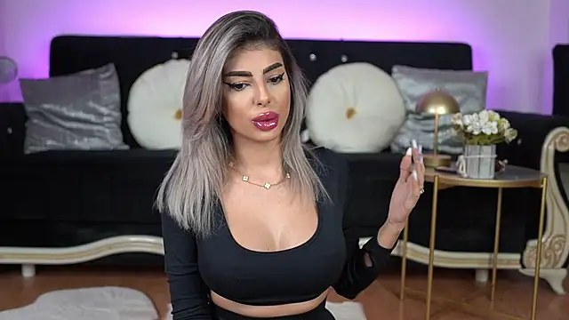 emma goodess  online show from February 26, 6:00 pm