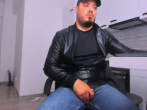ZackMasterss online show from June 10, 11:13 pm