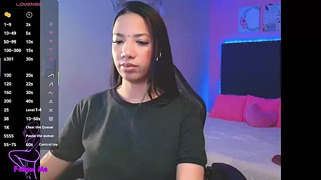 SallyWhitee online show from September 29, 4:28 am