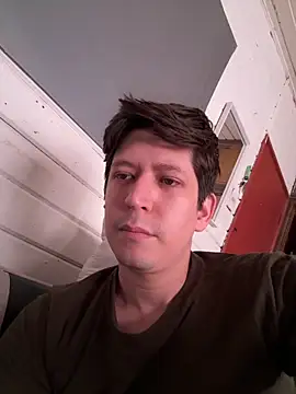 Snapshot of ReyBen11 chatting on February 25, 2:00 pm ReyBen11 online show from February 25, 2:00 pm
