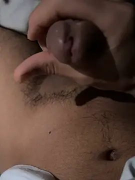 amialiii online show from February 14, 4:58 am