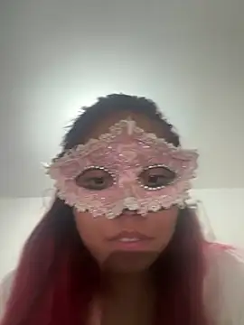 Snapshot of sharonlopez9611 chatting on July 19, 4:27 am sharonlopez9611 online show from July 19, 4:27 am