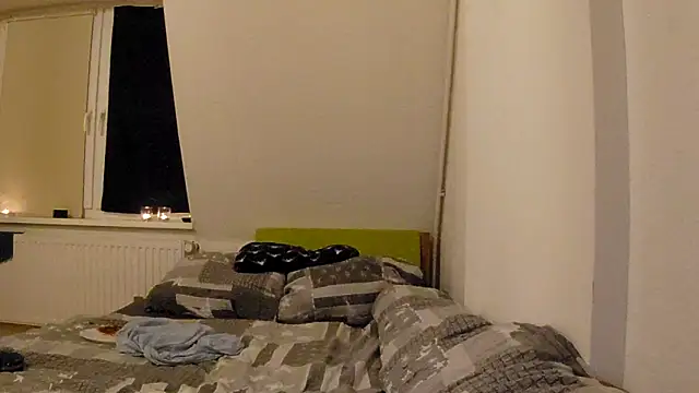 Foxtrott 242 online show from March 28, 1:16 am