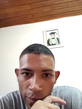 Mineirinho043 online show from February 9, 6:37 pm