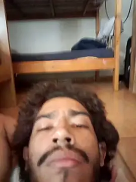 Mineirinho043 online show from December 5, 6:26 pm