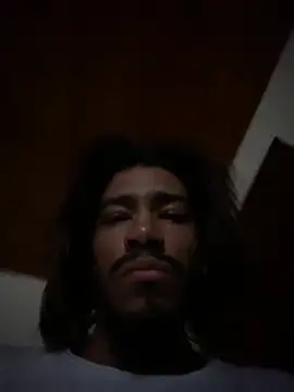 Snapshot of Mineirinho043 chatting on July 22, 11:02 am Mineirinho043 online show from July 22, 11:02 am