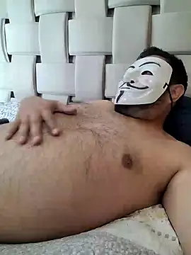 Snapshot of El_inge_oso chatting on February 3, 9:50 pm El inge oso online show from February 3, 9:50 pm