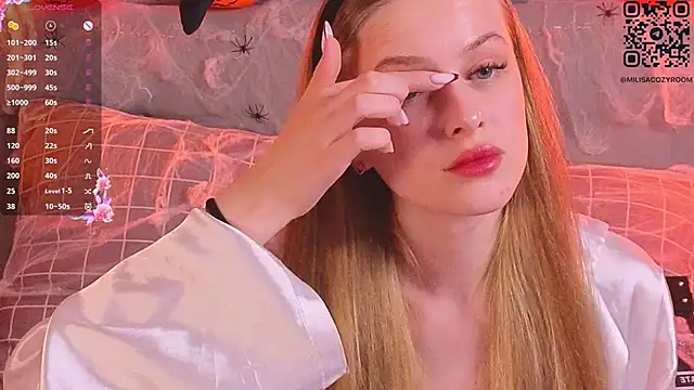 soft babe online show from October 31, 7:37 pm