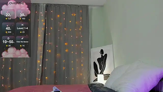 Mia Luw online show from March 10, 10:13 pm