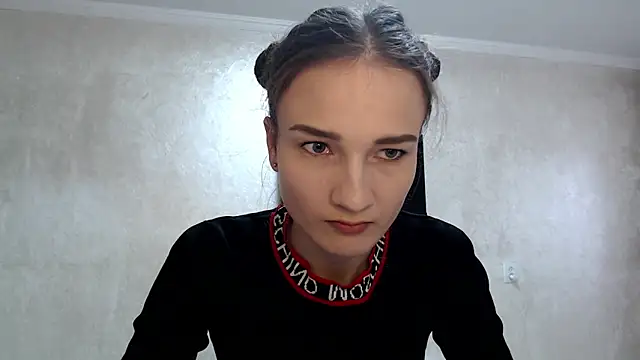 RoyalDessertt online show from November 11, 9:20 am