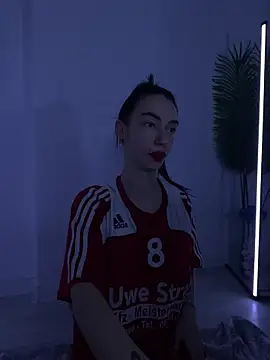 Celine Roxelle online show from November 12, 5:46 pm