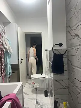Celine Roxelle online show from May 31, 5:53 pm