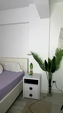 Celine Roxelle online show from July 4, 1:28 pm