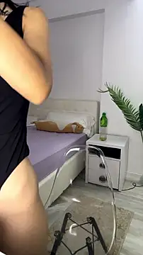 Celine Roxelle online show from July 5, 7:04 am