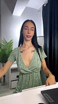 Celine Roxelle online show from July 9, 5:50 pm