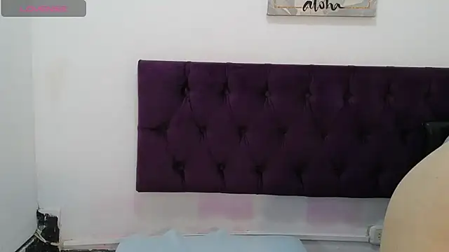 natashaHOT ass online show from February 4, 7:22 pm