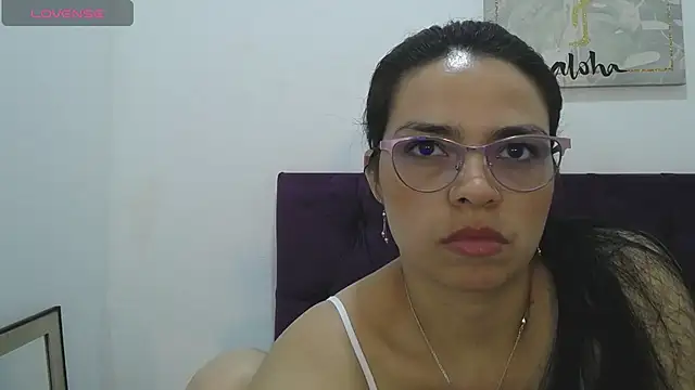 natashaHOT ass online show from February 18, 7:09 pm