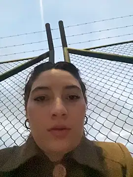 Maggie Geller online show from October 27, 10:58 pm