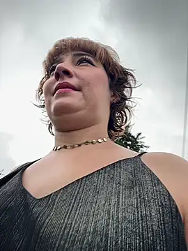 Snapshot of Maggie_Geller chatting on February 24, 2:15 pm Maggie Geller online show from February 24, 2:15 pm