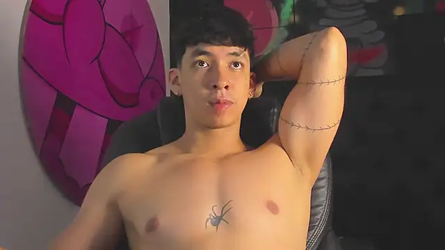 ISAAC CRYSTON online show from October 8, 7:33 pm