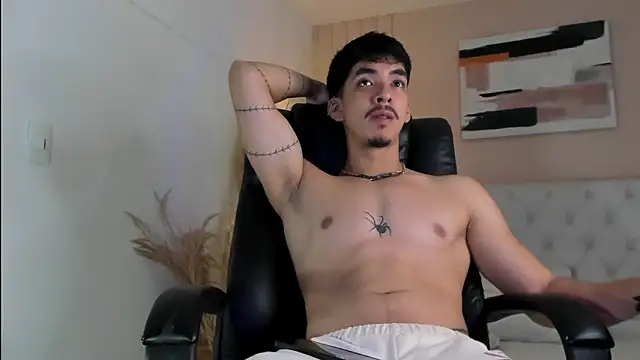 ISAAC CRYSTON online show from January 6, 8:01 pm