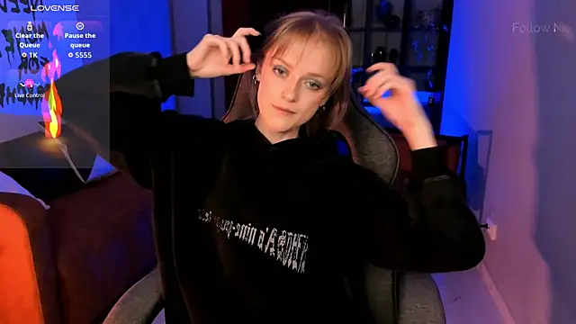 KiraMontoya online show from December 16, 8:36 pm