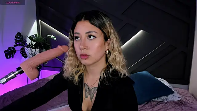 cloe palmer online show from February 18, 8:58 pm