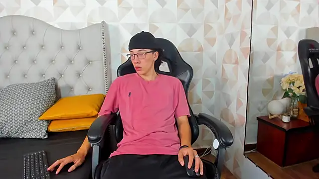 Gadiel Sex online show from March 6, 1:35 pm