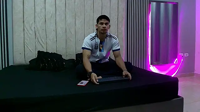 Snapshot of ANDRES_STUD chatting on September 22, 4:25 am ANDRES STUD online show from September 22, 4:25 am