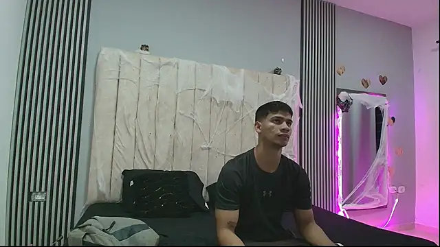 Snapshot of ANDRES_STUD chatting on October 12, 4:33 am ANDRES STUD online show from October 12, 4:33 am