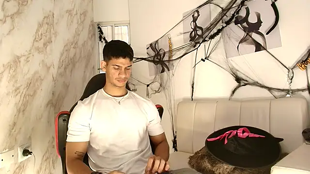 Snapshot of ANDRES_STUD chatting on October 24, 12:45 pm ANDRES STUD online show from October 24, 12:45 pm