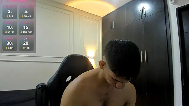 Snapshot of ANDRES_STUD chatting on May 12, 3:58 am ANDRES STUD online show from May 12, 3:58 am