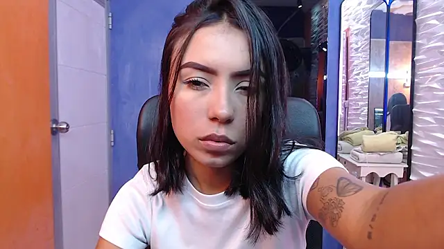 julieta fn online show from March 13, 3:29 pm