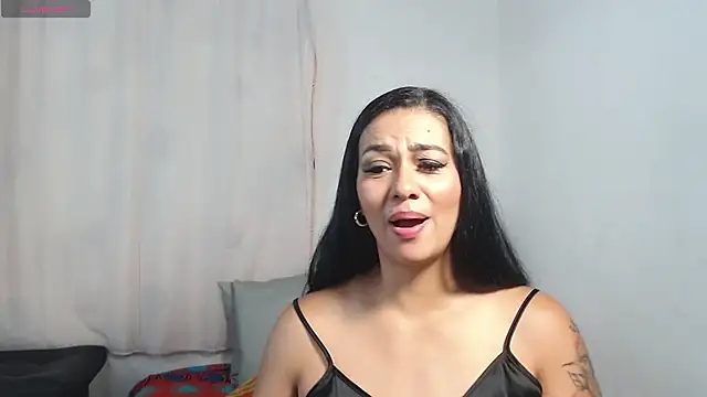 Snapshot of Daphne_Gabor chatting on February 26, 4:58 am Daphne Gabor online show from February 26, 4:58 am