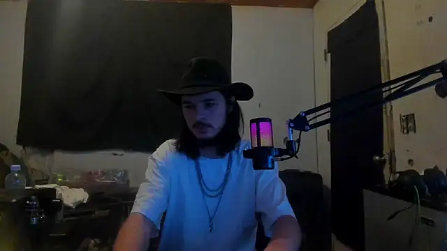 nuttyking2022 online show from February 5, 6:02 am