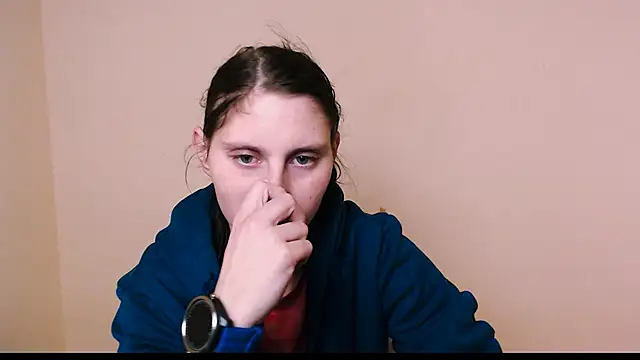 AdrianaRich  online show from February 13, 7:56 am