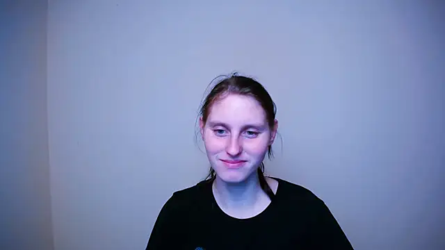 AdrianaRich  online show from March 4, 7:51 am
