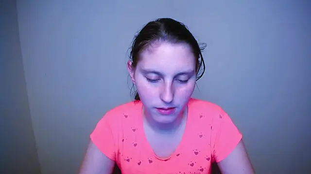 AdrianaRich  online show from March 5, 11:38 am