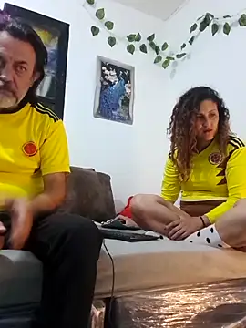 jeans and emma online show from October 11, 10:41 pm