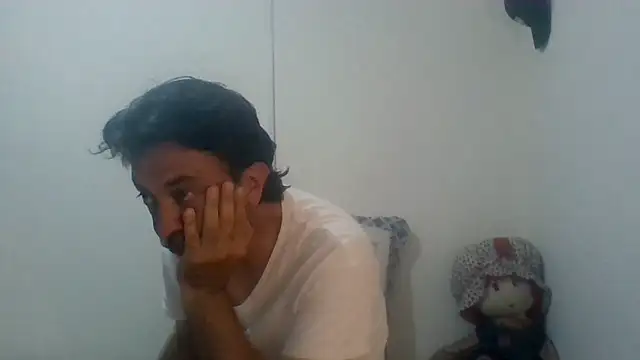 jeans and emma online show from March 18, 11:30 pm