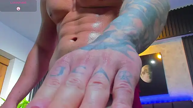 Snapshot of David_blake_ chatting on February 13, 4:43 am David blake online show from February 13, 4:43 am