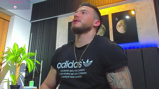 Snapshot of David_blake_ chatting on February 21, 3:23 am David blake online show from February 21, 3:23 am