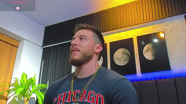 Snapshot of David_blake_ chatting on February 22, 6:17 am David blake online show from February 22, 6:17 am