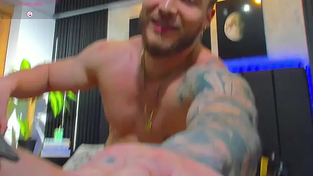 Snapshot of David_blake_ chatting on February 25, 9:09 am David blake online show from February 25, 9:09 am